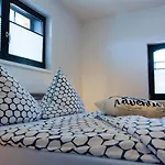 アパート Nordlichter Barth- Ferienwohnung Mit Wasserblick Und Balkon *